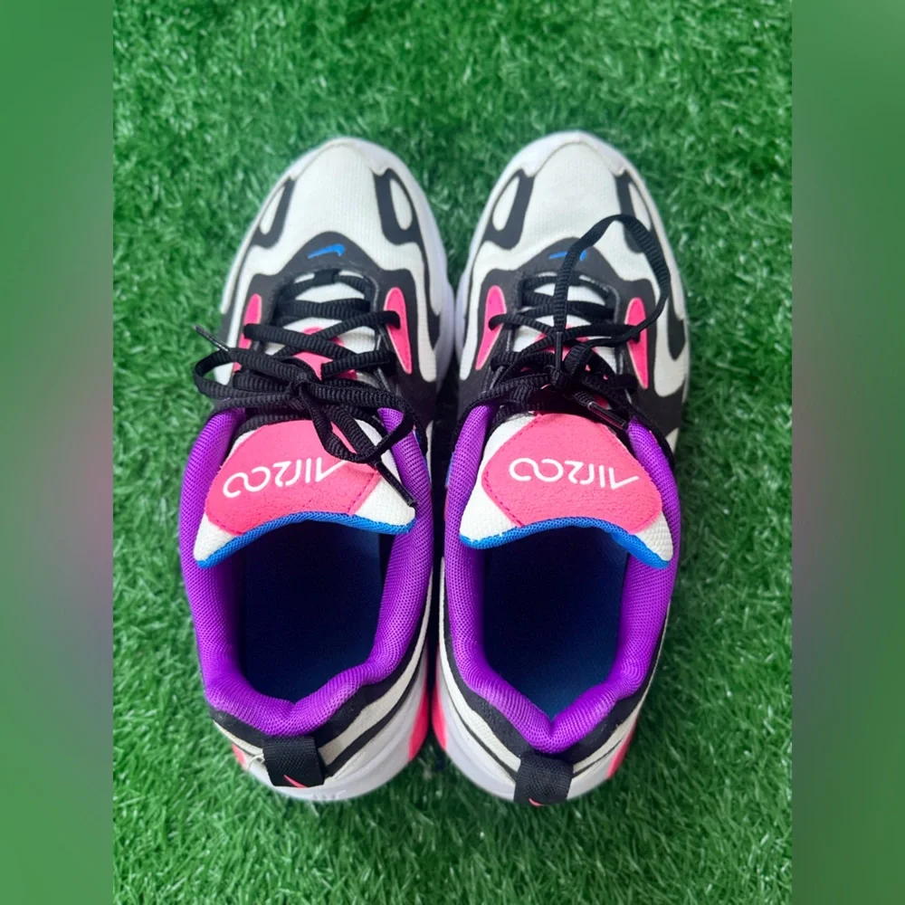 Nike Air Max 200 White Hyper Pink Black (GS) Size 7Y‎